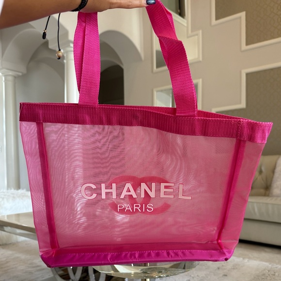 CHANEL Handbags - NWT Chanel Paris Pink Tote Bag